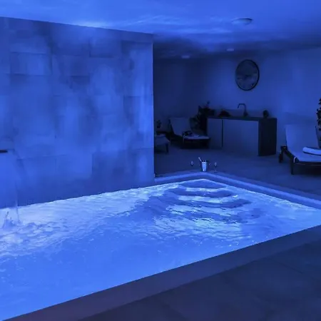 Luxury Dream, Indoor Heated Pool, 7 Persons, Sea Views,