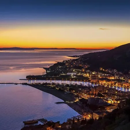 Villa Luxury Dream, Indoor Heated Pool, 7 Persons, Sea Views, Omis